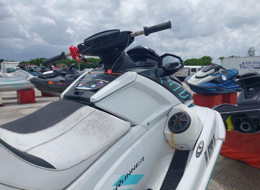 Yamaha Waverunner