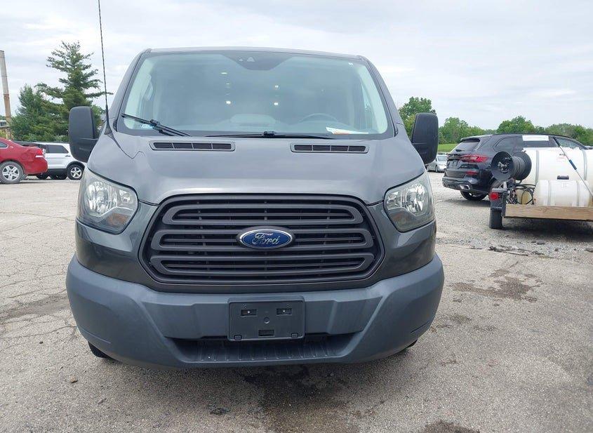 Ford Transit-150