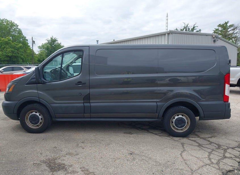 Ford Transit-150