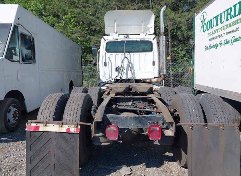 Freightliner M2