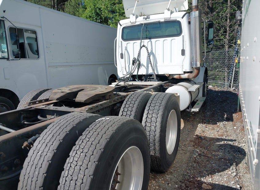 Freightliner M2