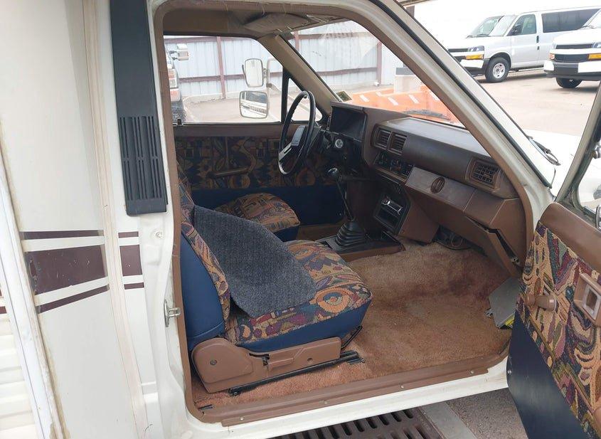 Excel Pickup Commercial/Camper
