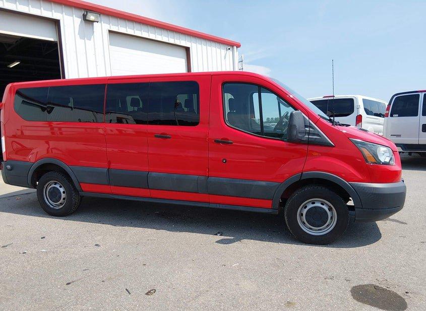 Ford Transit-350