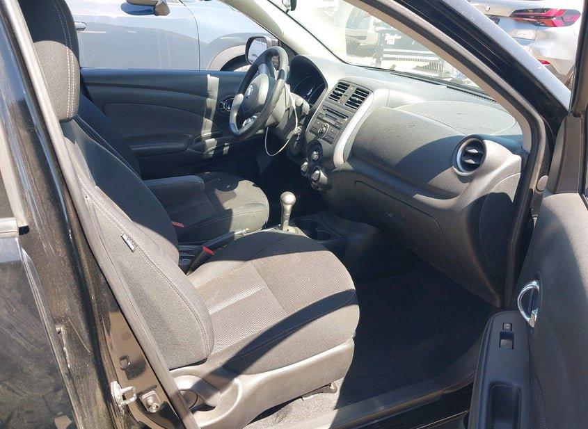 Nissan Versa