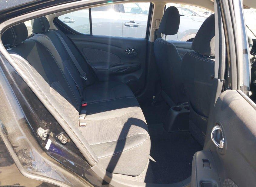 Nissan Versa