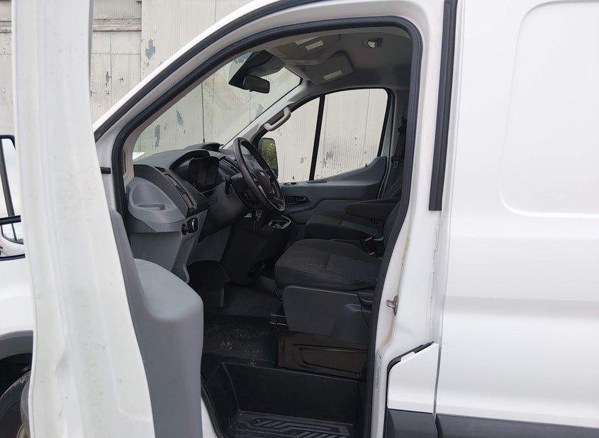 Ford Transit-150