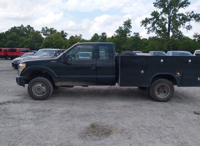 Ford F-350 Chassis