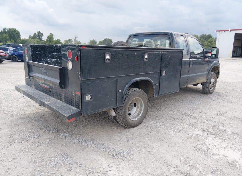 Ford F-350 Chassis
