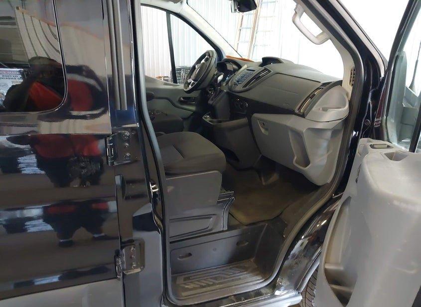 Ford Transit-350