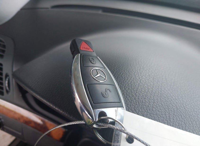 Mercedes-Benz E 320