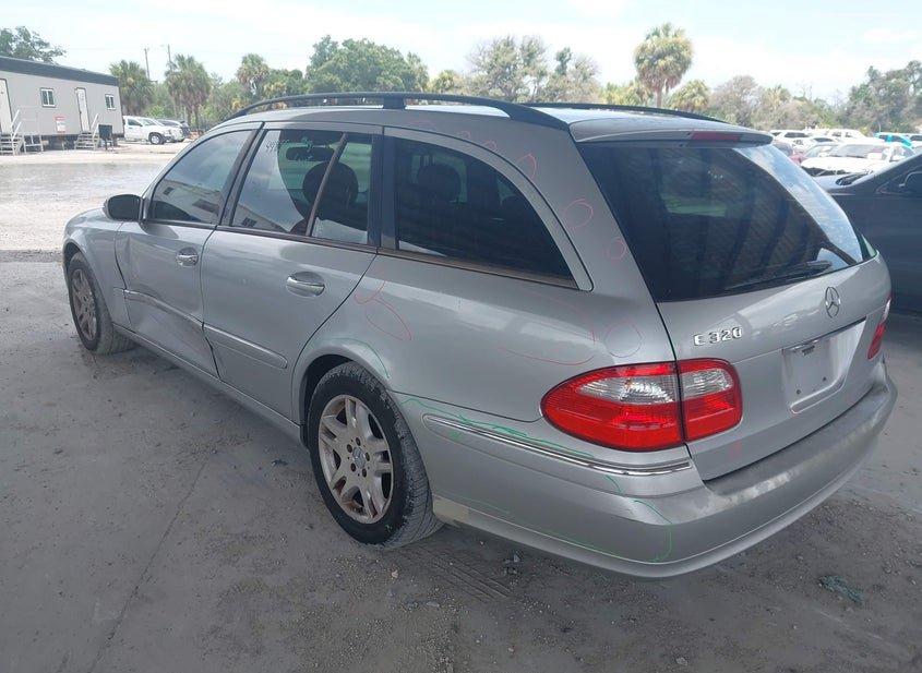 Mercedes-Benz E 320