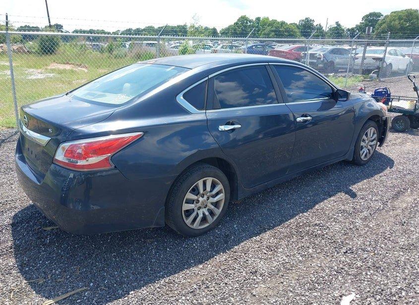 Nissan Altima