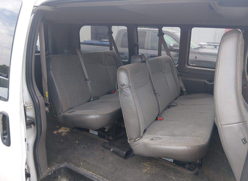 Chevrolet Express 2500