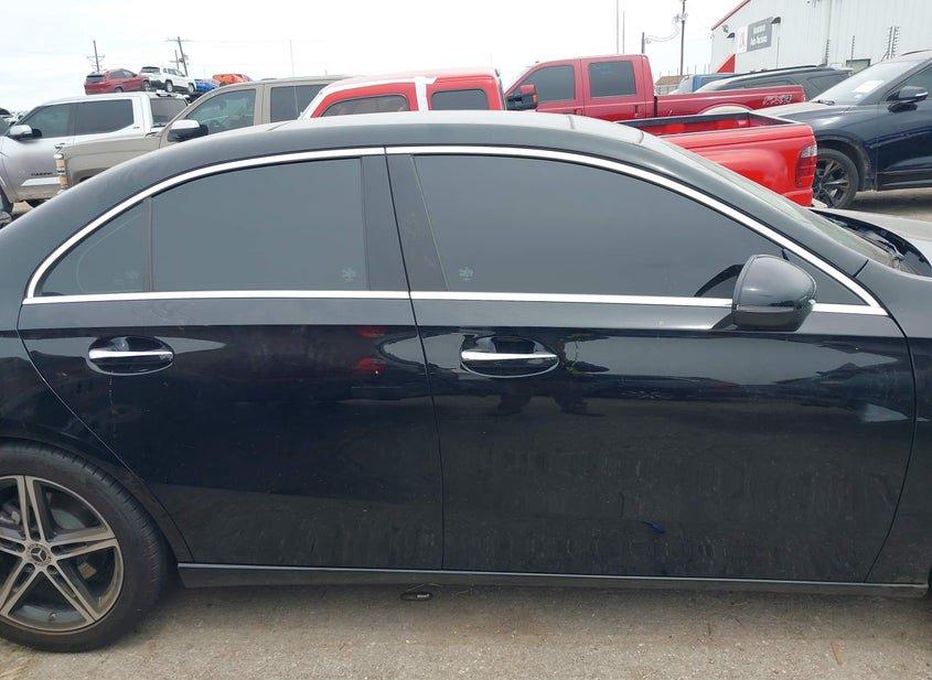 Mercedes-Benz A 220