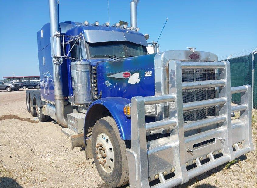 Peterbilt 379