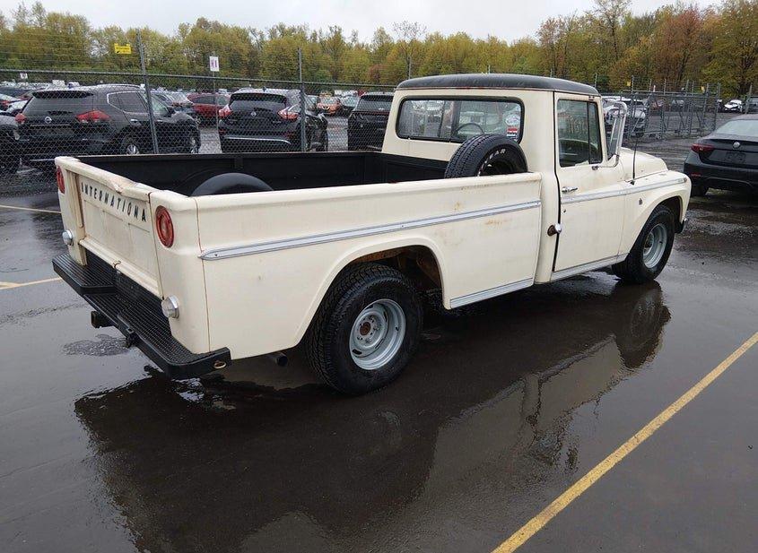 International 1000 Series