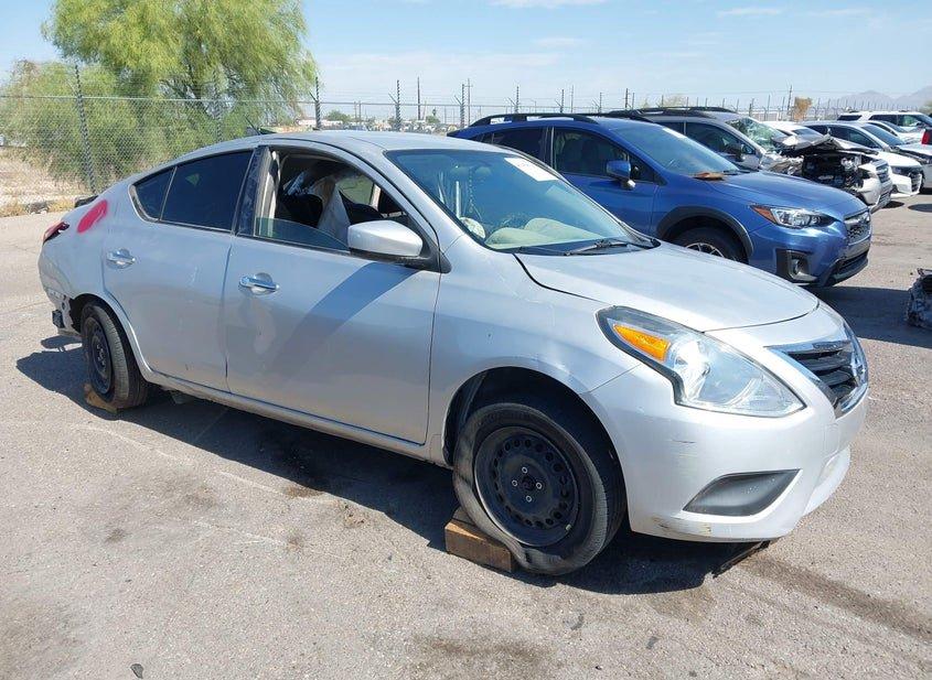 Nissan Versa