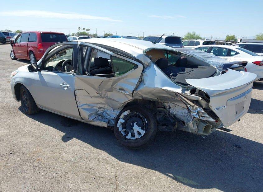 Nissan Versa