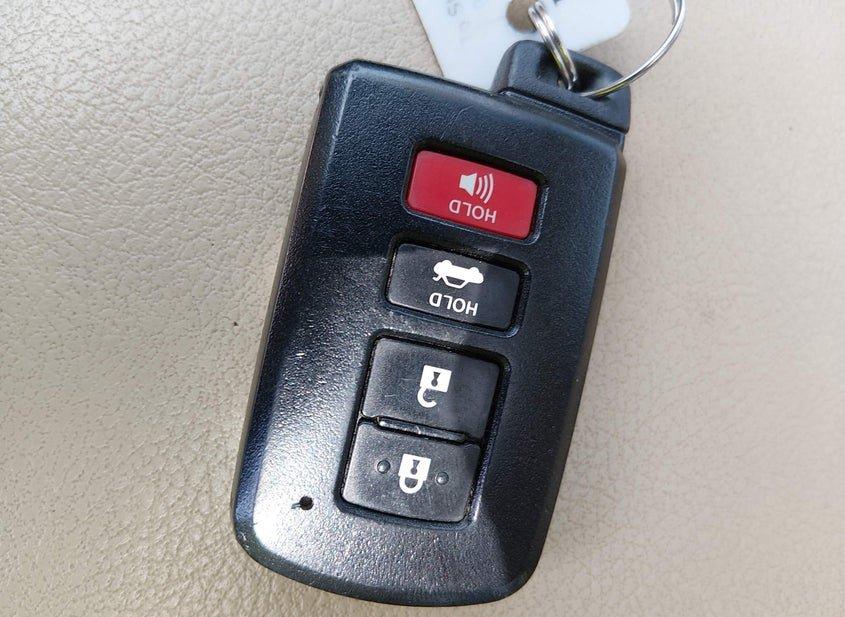 Toyota Camry Hybrid