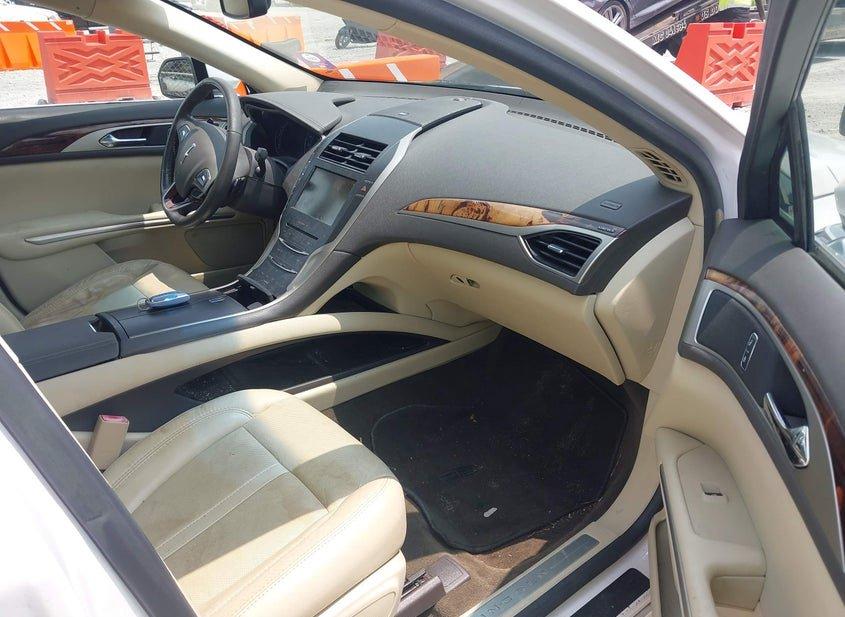 Lincoln Mkz