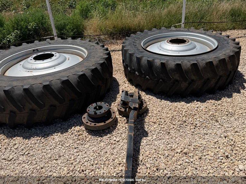 Case-International 225 Cvt