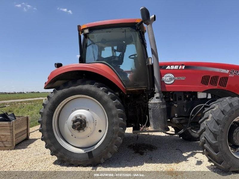 Case-International 225 Cvt