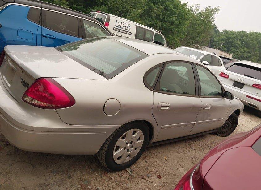 Ford Taurus