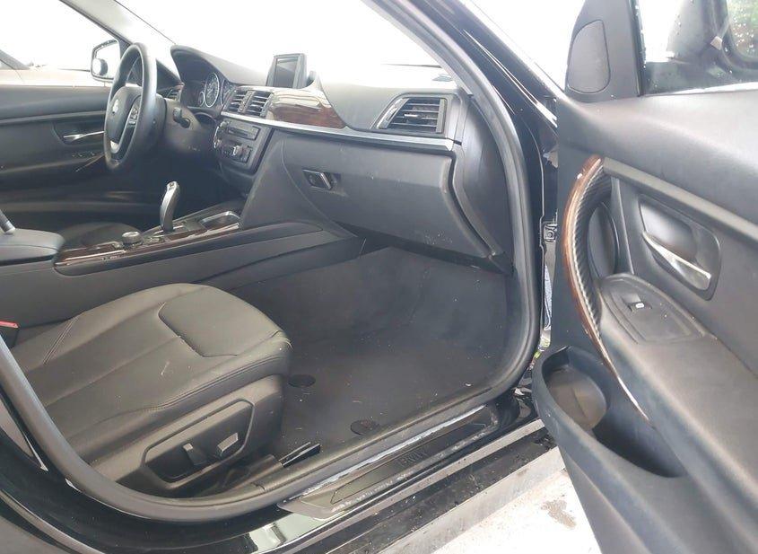 BMW 328I