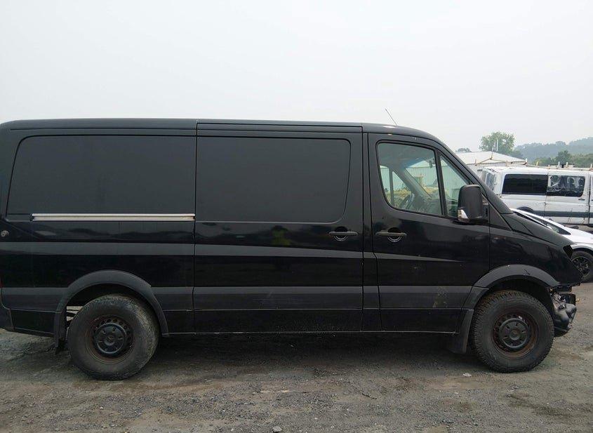 Mercedes-Benz Sprinter 2500