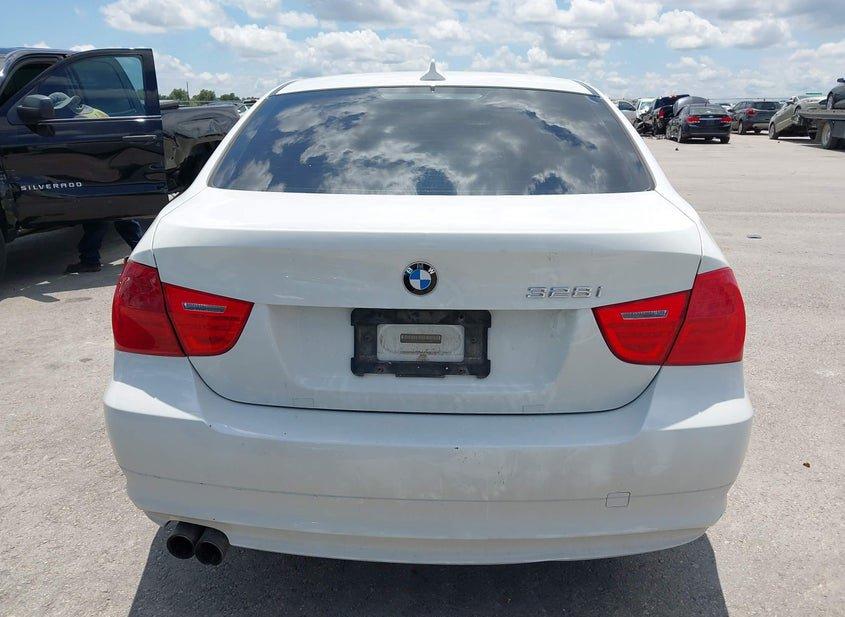 BMW 328I