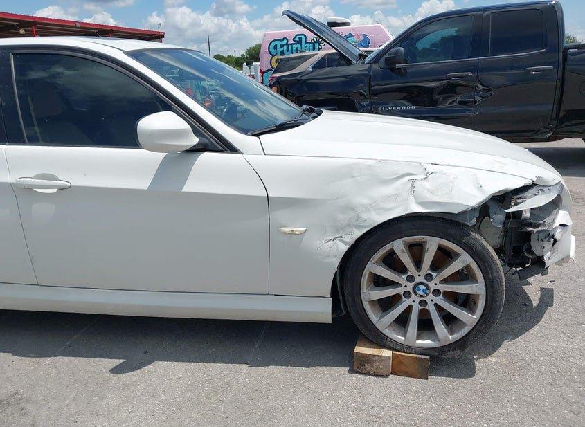 BMW 328I