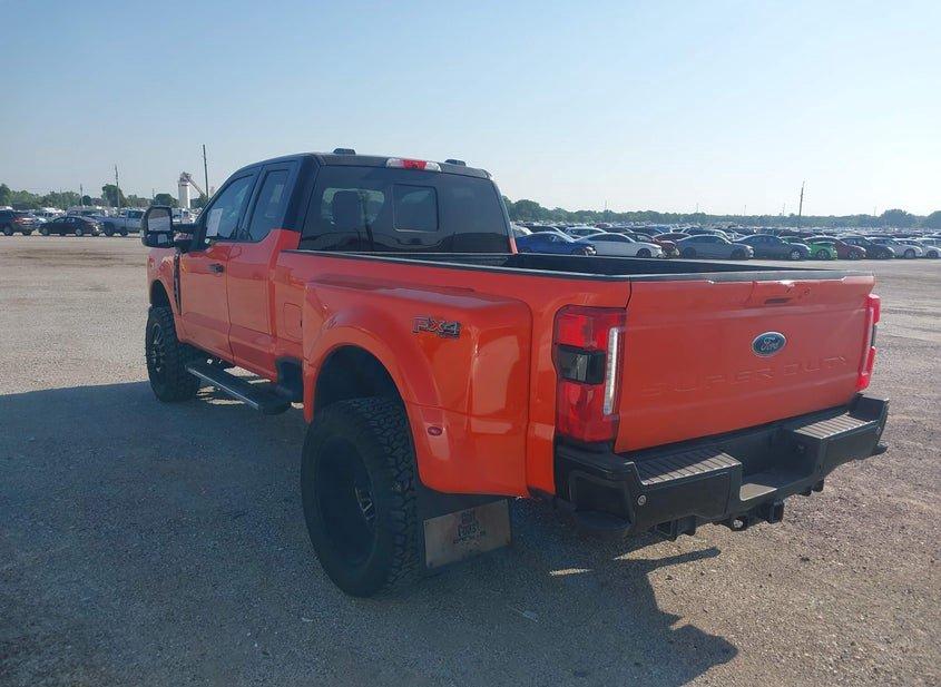 Ford Super Duty F-350 Drw