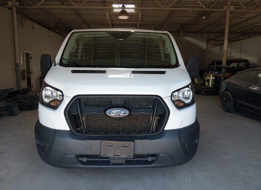 Ford Transit-150 Passenger Van
