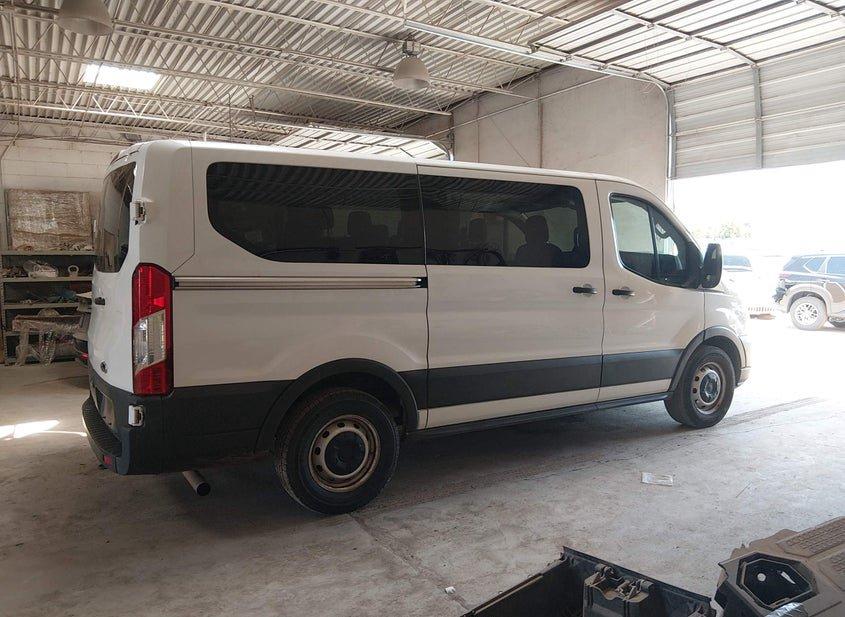 Ford Transit-150 Passenger Van
