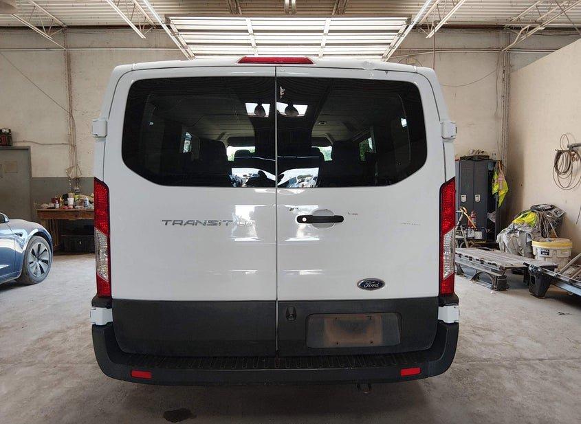 Ford Transit-150 Passenger Van