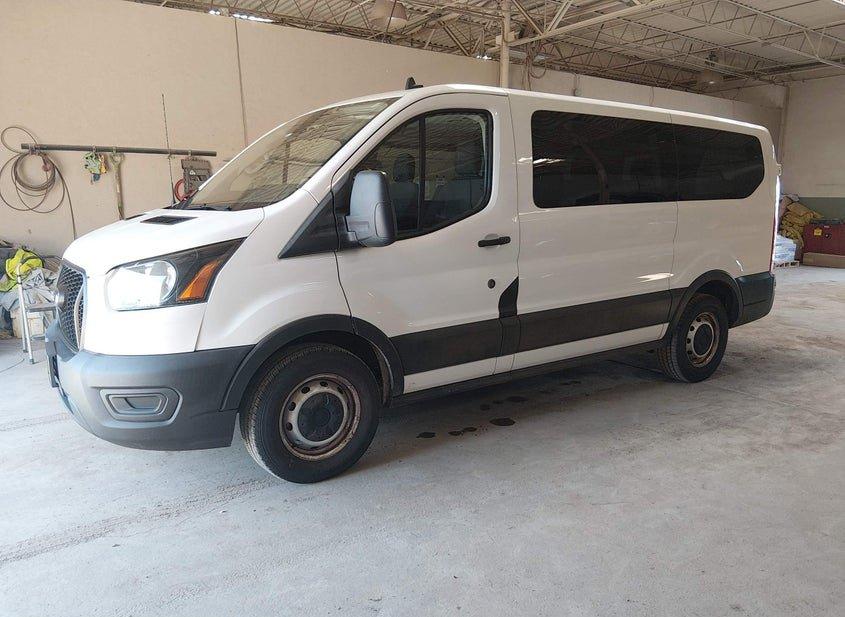 Ford Transit-150 Passenger Van