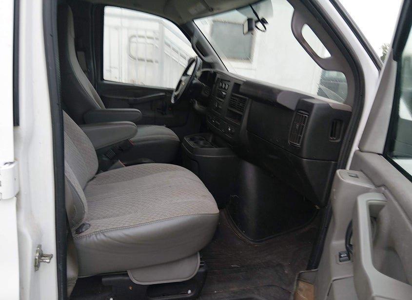 Chevrolet Express 2500