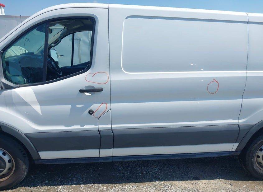 Ford Transit-150