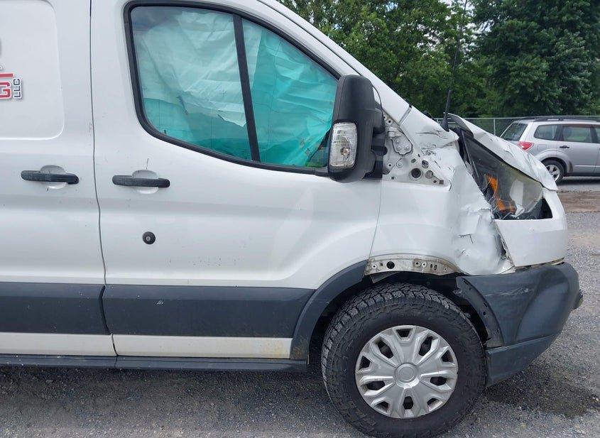 Ford Transit-250