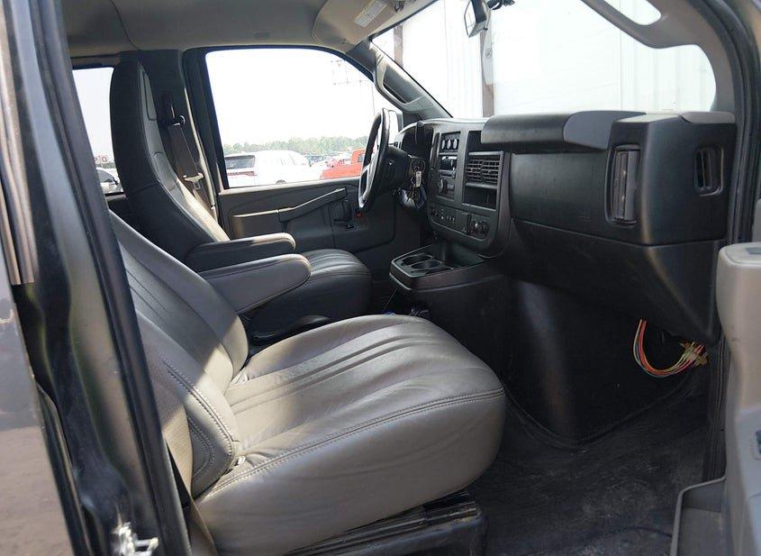 Chevrolet Express 3500