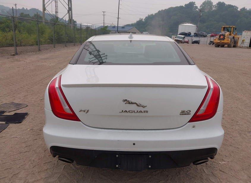 Jaguar Xj