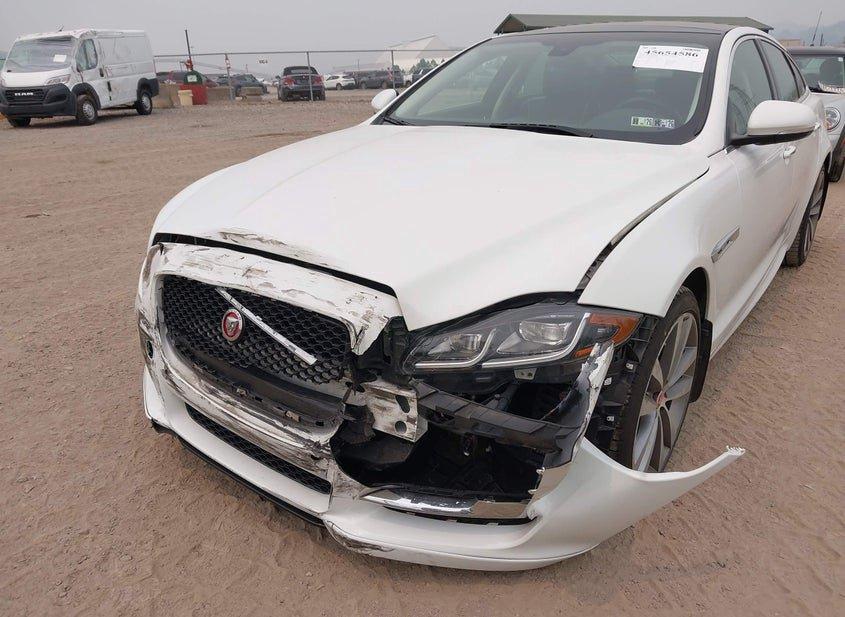 Jaguar Xj