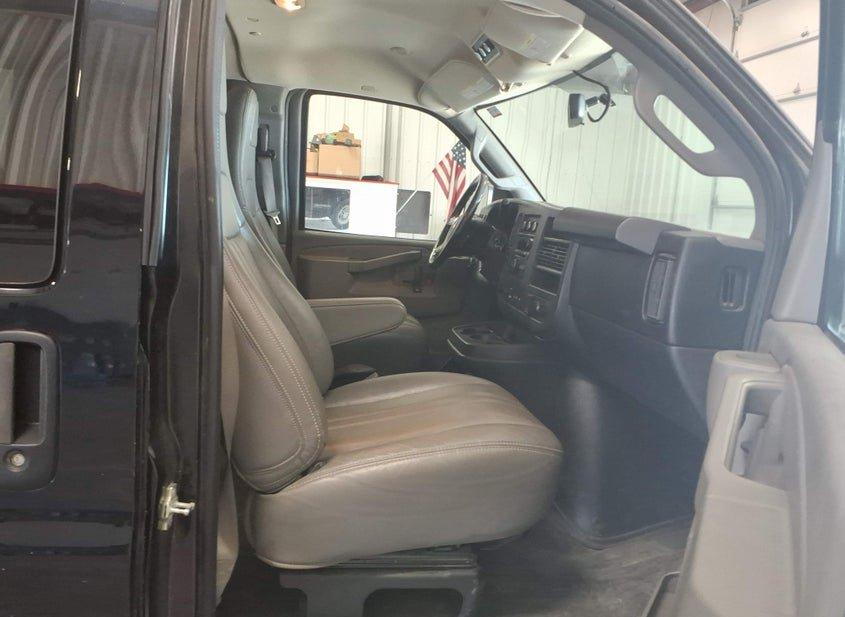 Chevrolet Express 3500