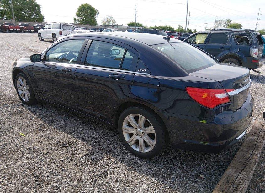 Chrysler 200