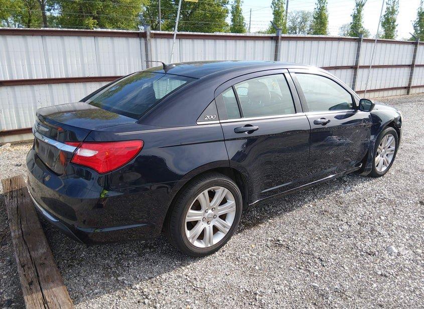 Chrysler 200