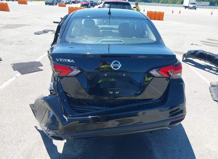 Nissan Versa