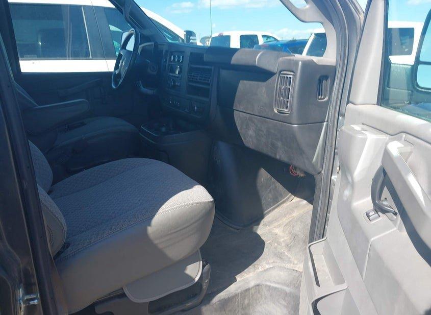 Chevrolet Express 2500