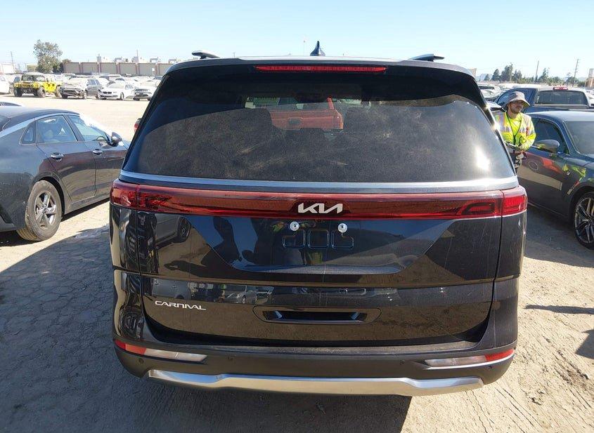 Kia Carnival Mpv