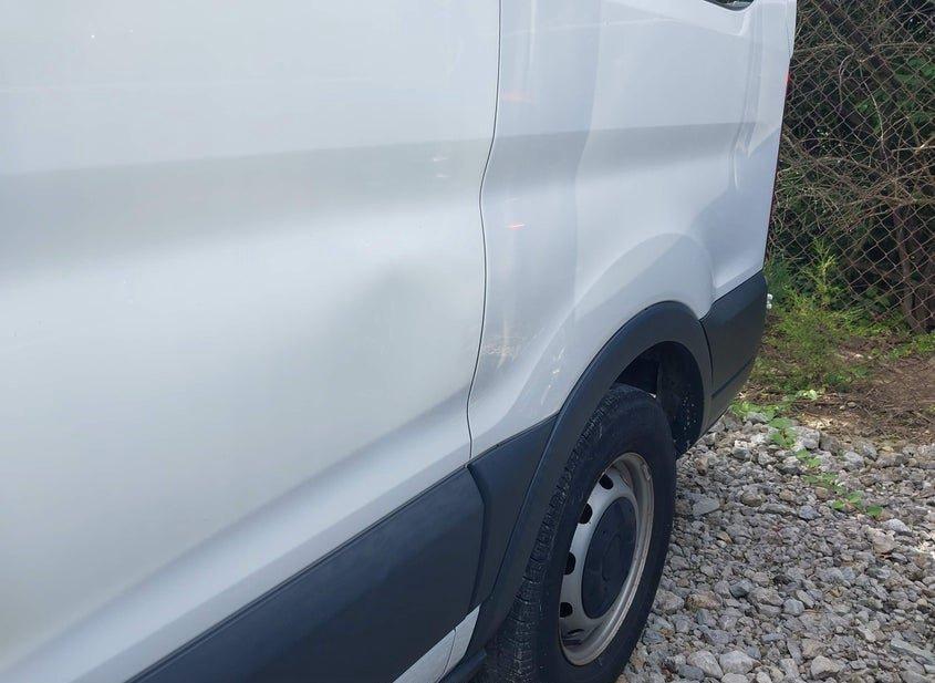 Ford Transit-150