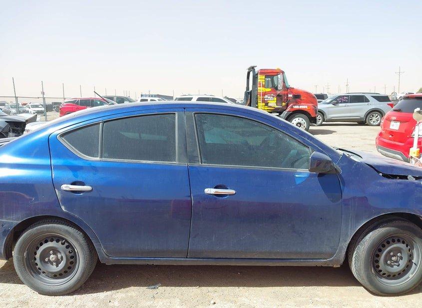 Nissan Versa